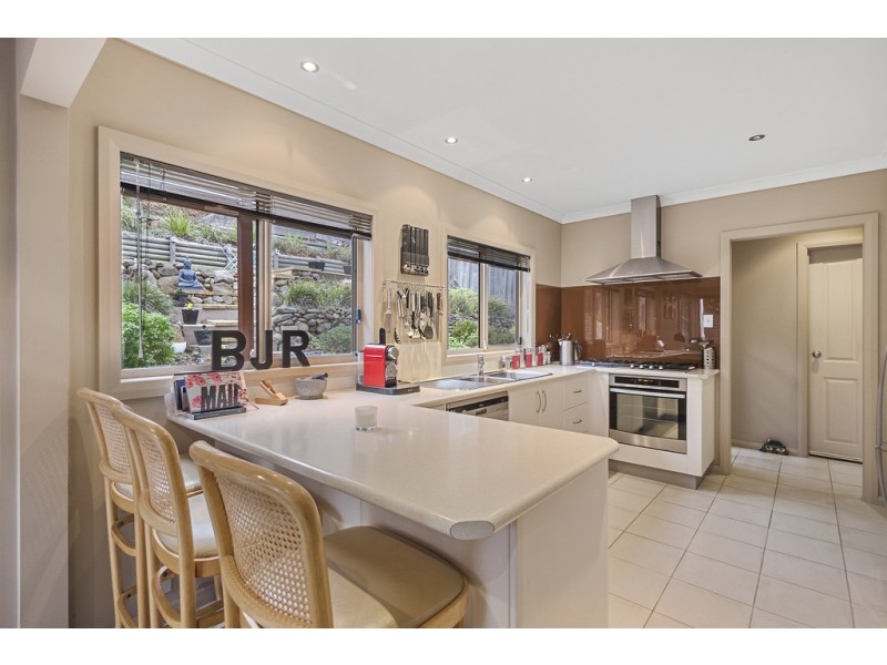 58 Karoola Road, Lindisfarne TAS 7015