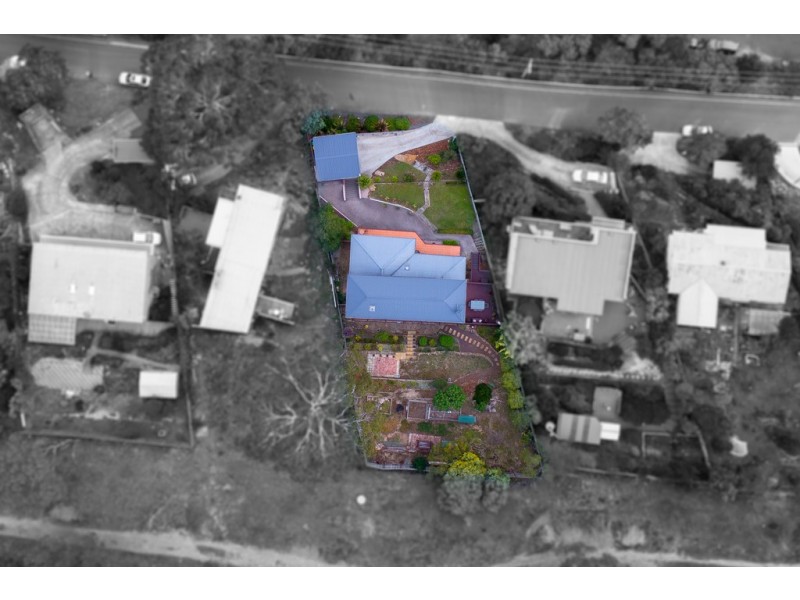 58 Karoola Road, Lindisfarne TAS 7015