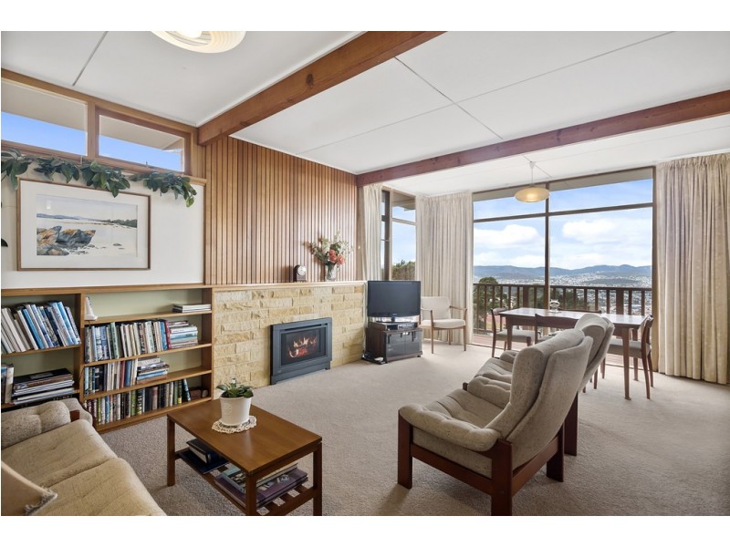 24 Weerona Avenue, Mount Stuart TAS 7000