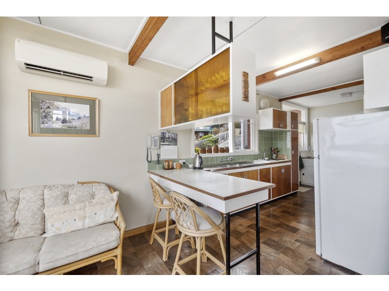 24 Weerona Avenue, Mount Stuart TAS 7000