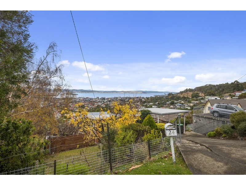 24 Weerona Avenue, Mount Stuart TAS 7000