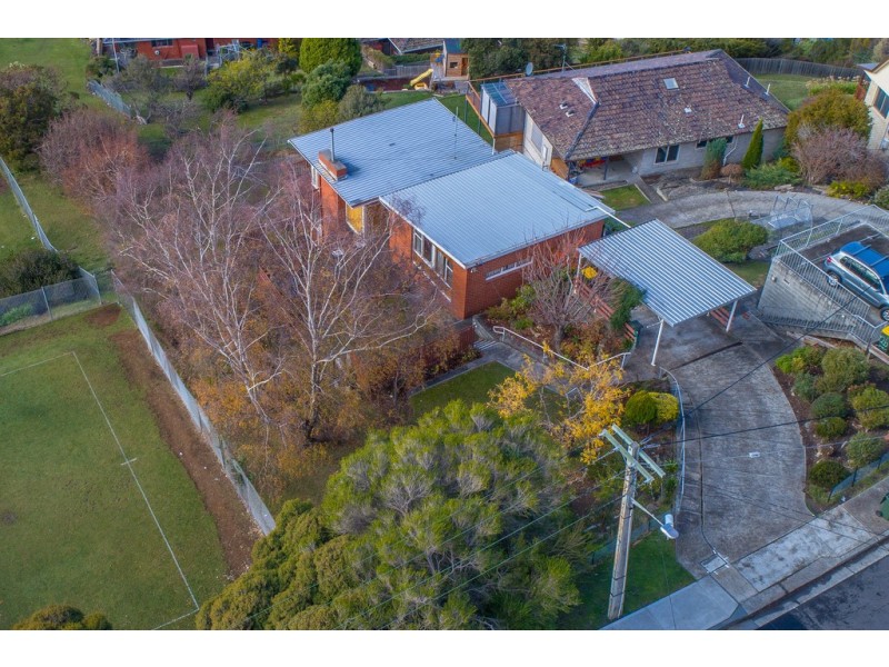 24 Weerona Avenue, Mount Stuart TAS 7000