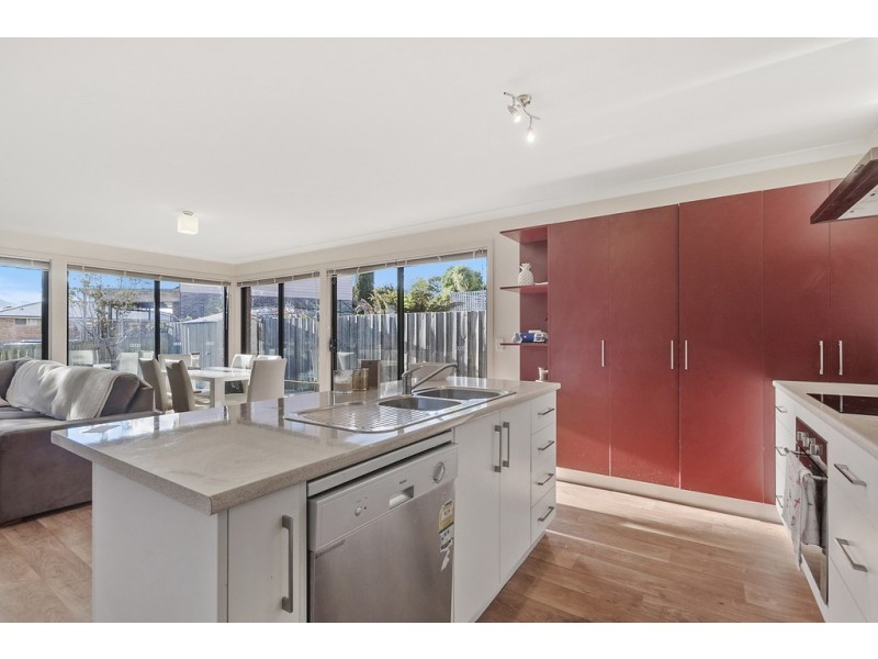 2-5/137 Redwood Road, Kingston TAS 7050
