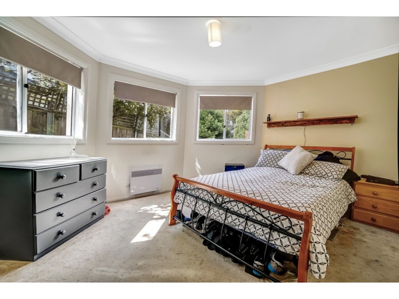 71 Ruth Drive, Lenah Valley TAS 7008