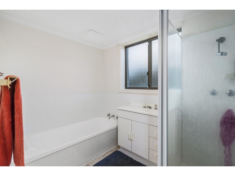 1 and 2 / 48 Surf Road, Seven Mile Beach TAS 7170
