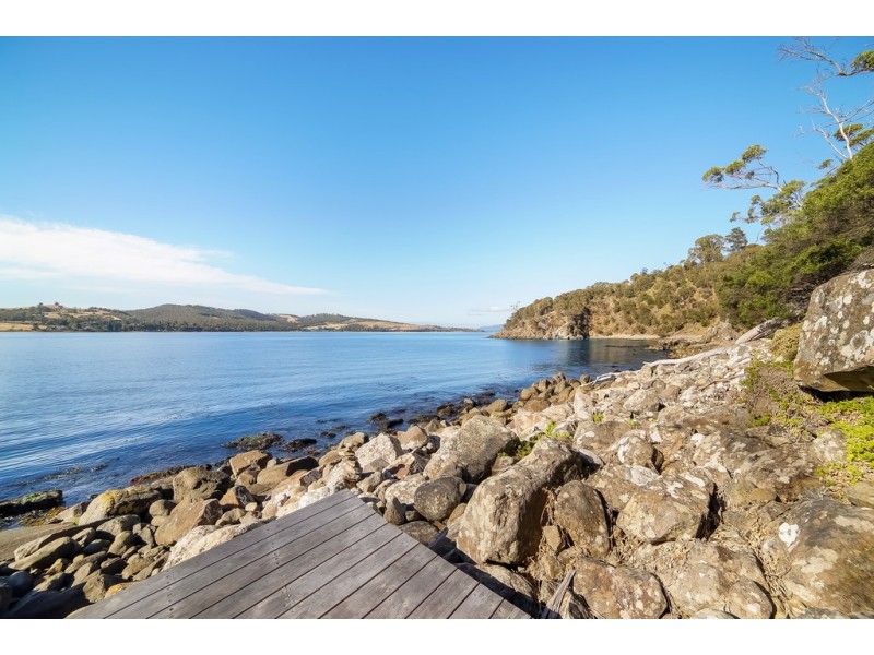 322 Tinderbox Road, Tinderbox TAS 7054