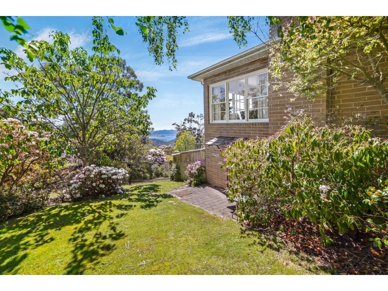 16 Bracken Lane, Fern Tree TAS 7054