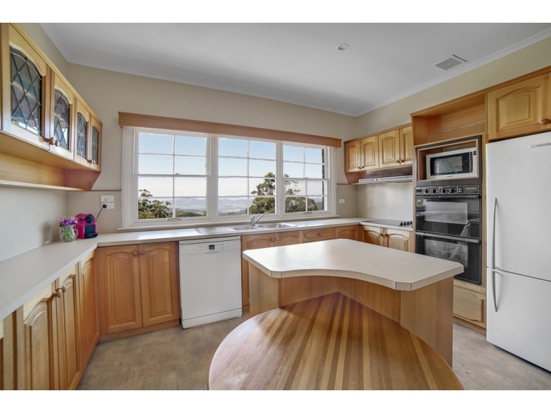 16 Bracken Lane, Fern Tree TAS 7054