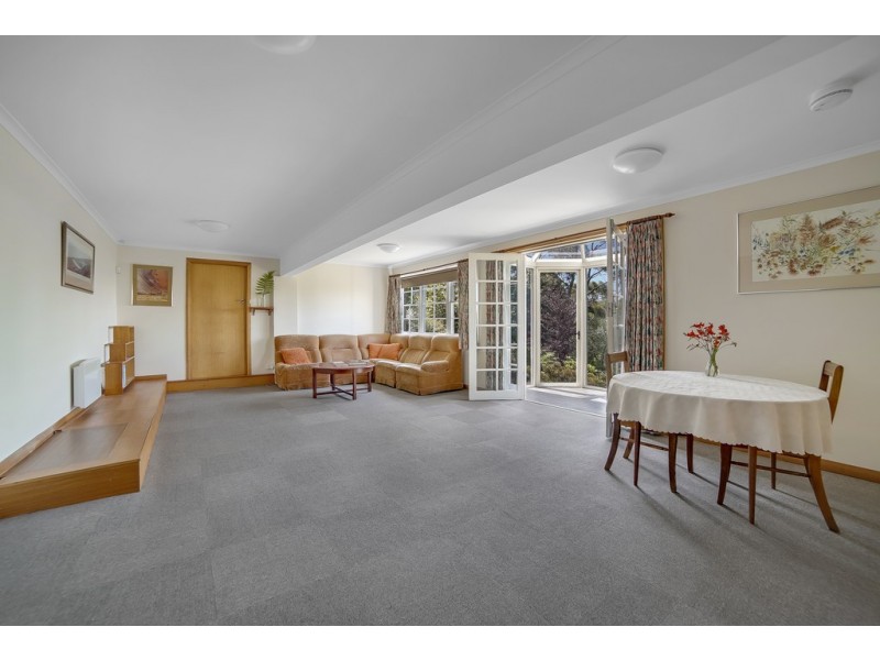 16 Bracken Lane, Fern Tree TAS 7054