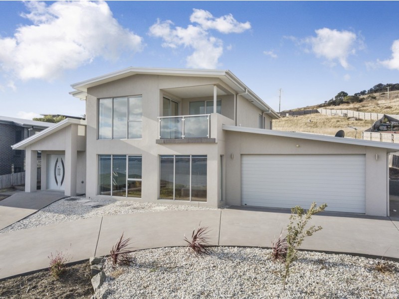 5 Intrigue Court, Tranmere TAS 7018