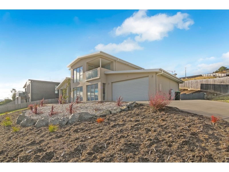 5 Intrigue Court, Tranmere TAS 7018