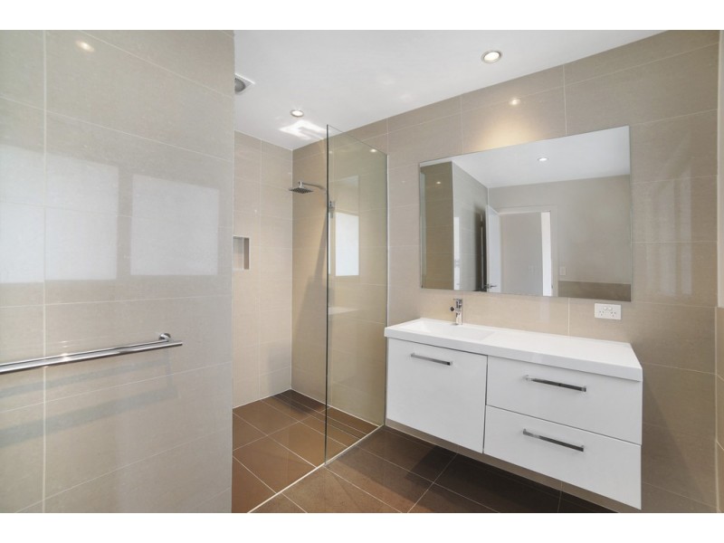5 Intrigue Court, Tranmere TAS 7018