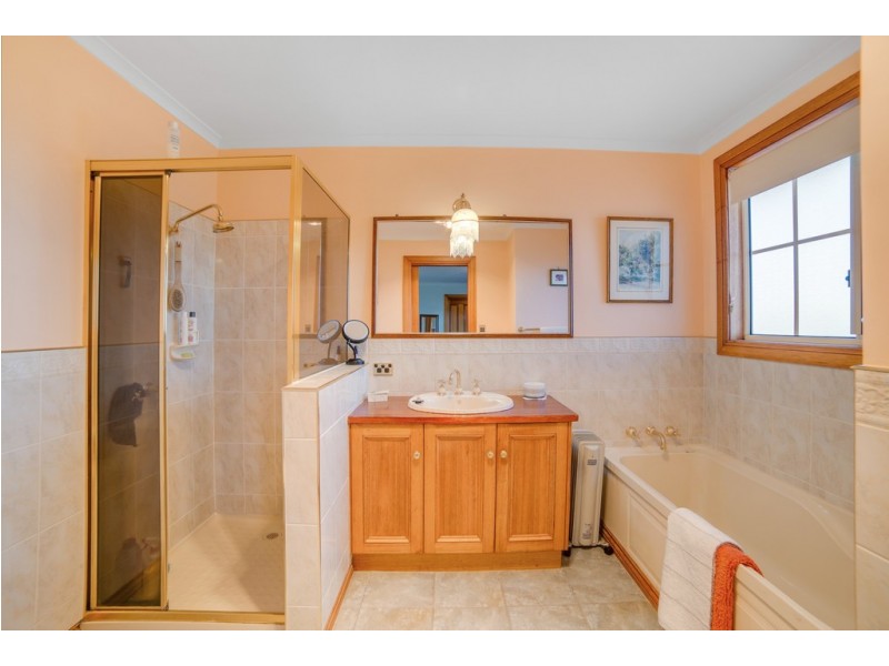 9 Hampshire Road, Sandy Bay TAS 7005