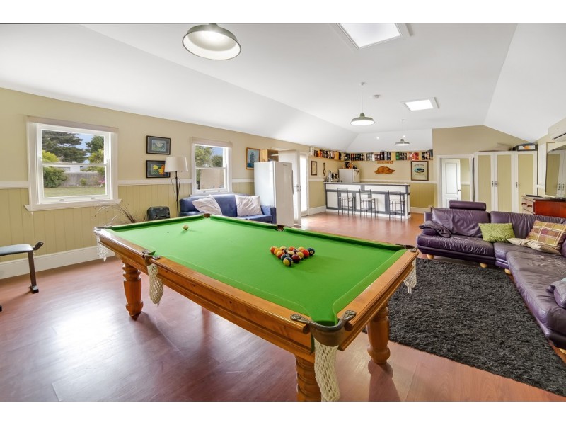 9 Koluri Court, Lindisfarne TAS 7015