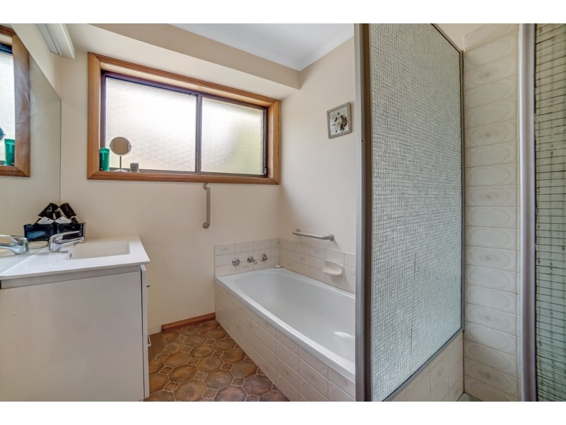 2/197A Channel Highway, Taroona TAS 7053