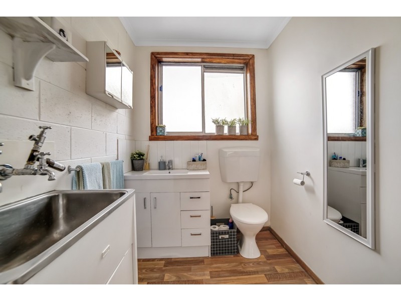 1/2 Nelis Court, Lutana TAS 7009