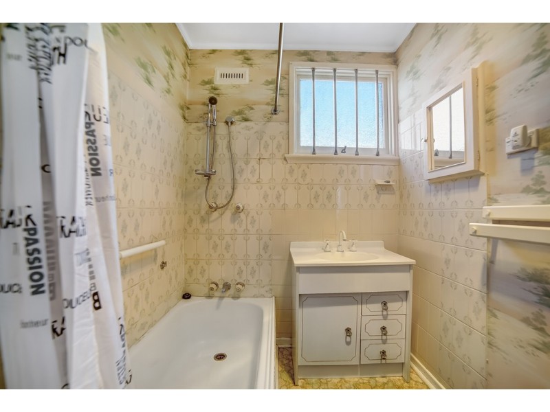 38 Currajong Street, Mornington TAS 7018