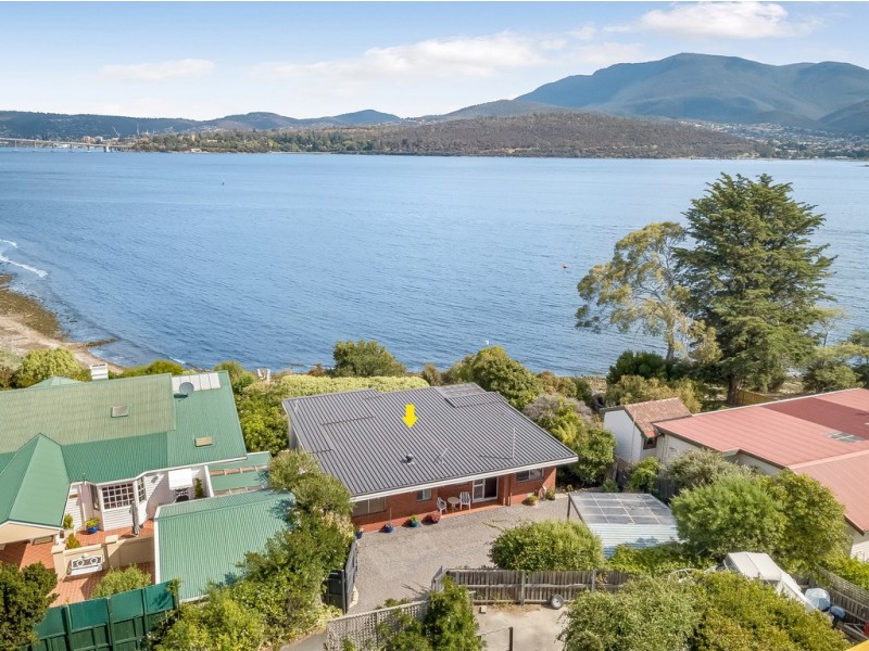 3 Koomela Street, Lindisfarne TAS 7015
