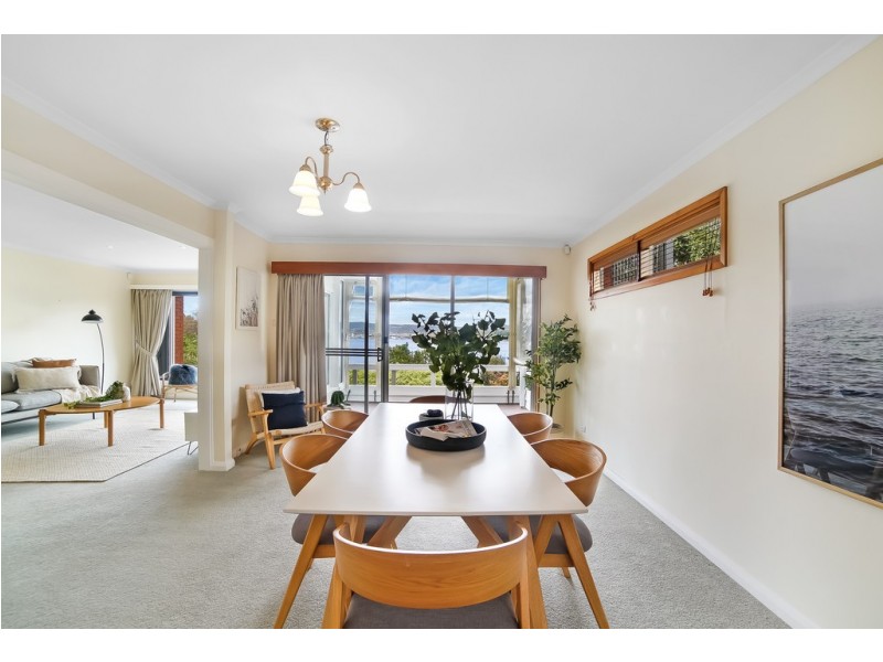 3 Koomela Street, Lindisfarne TAS 7015