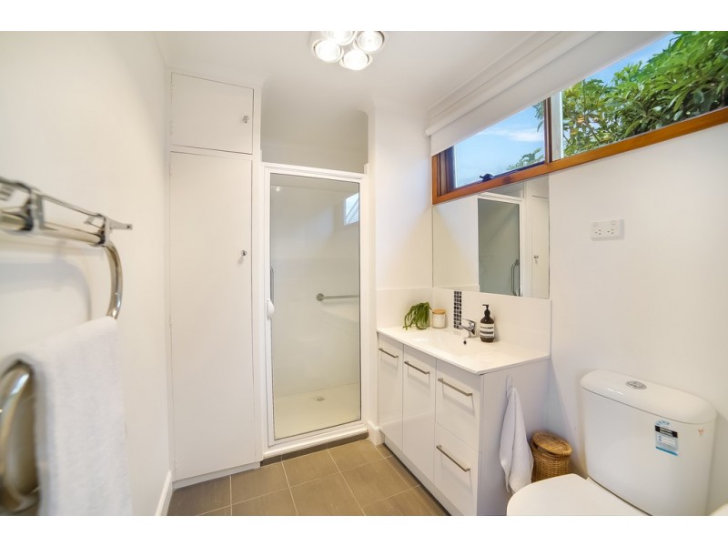 3 Koomela Street, Lindisfarne TAS 7015
