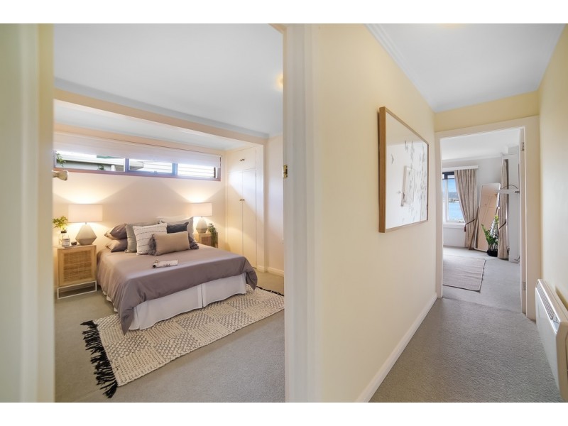 3 Koomela Street, Lindisfarne TAS 7015