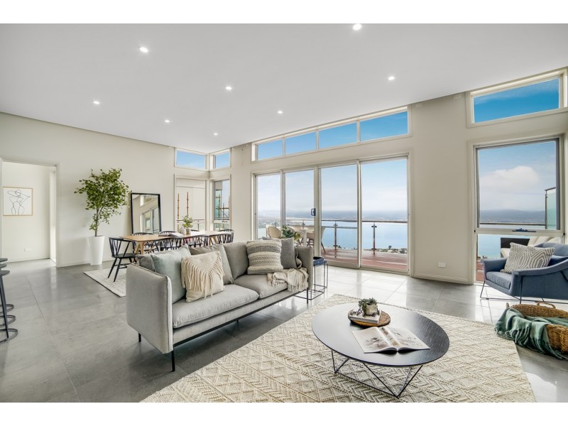 2/54 Nicholas Drive, Sandy Bay TAS 7005