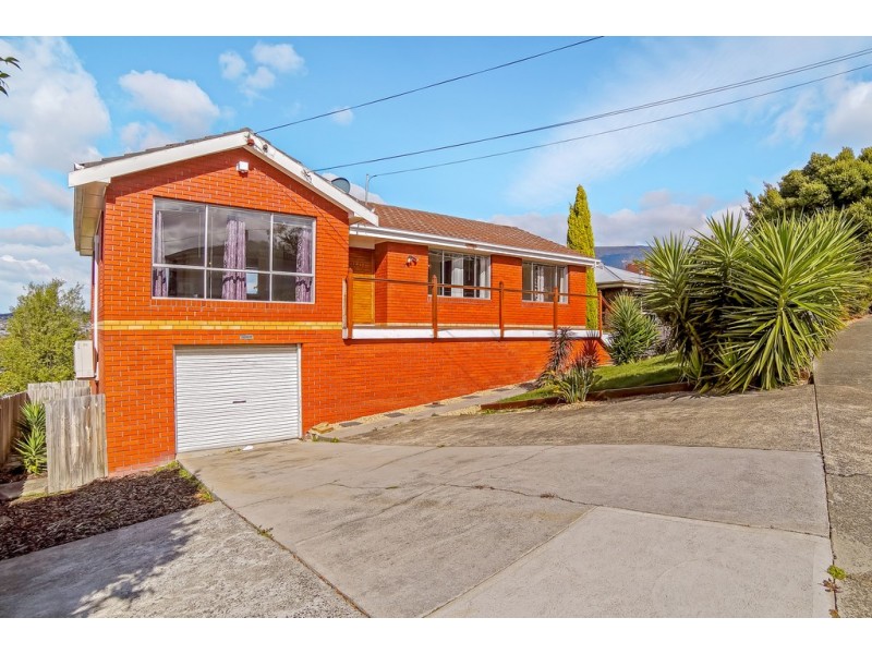 11 England Avenue, Montrose TAS 7010