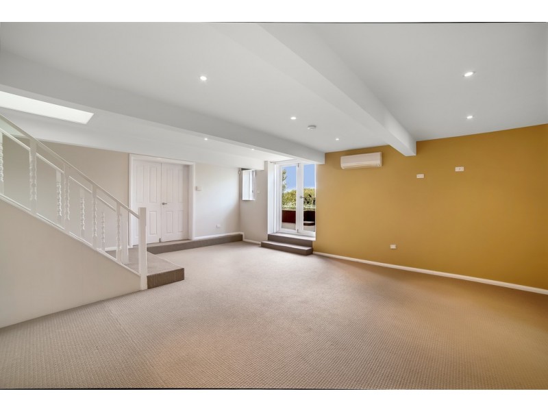 11 England Avenue, Montrose TAS 7010