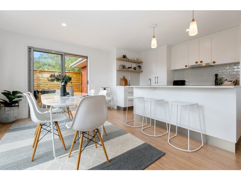 2/55 Carlton Street, New Town TAS 7008