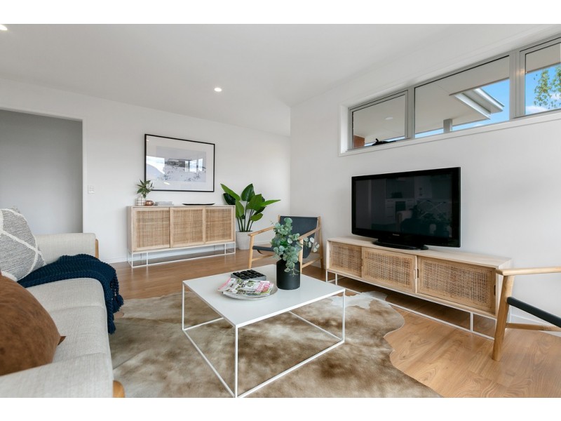 2/55 Carlton Street, New Town TAS 7008