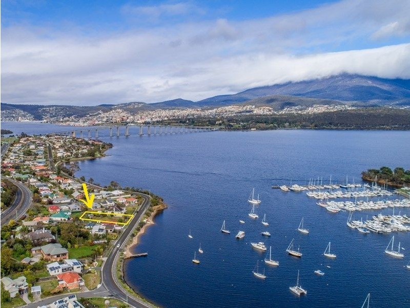 59 Esplanade, Lindisfarne TAS 7015