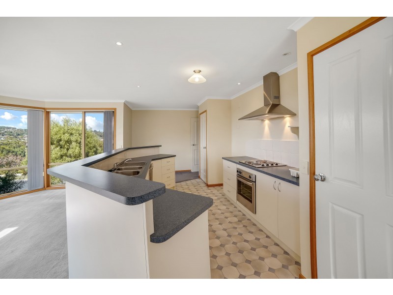 73 Willowbend Road, Kingston TAS 7050
