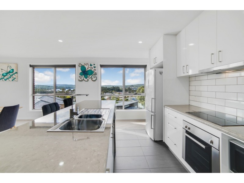 1/52 Jacaranda Drive, Margate TAS 7054
