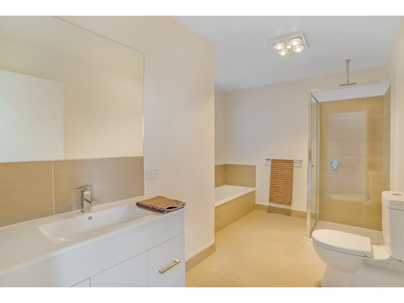 1/52 Jacaranda Drive, Margate TAS 7054
