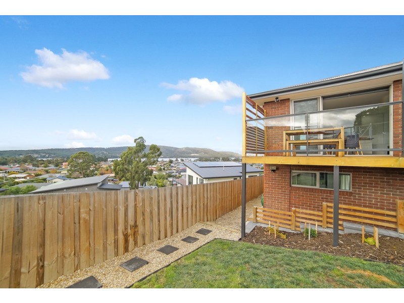 1/52 Jacaranda Drive, Margate TAS 7054