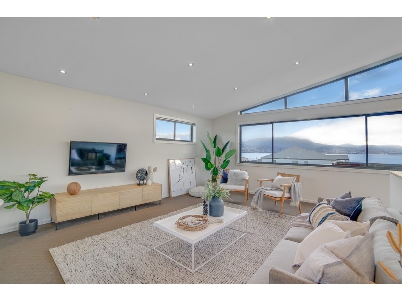 1/8 Skala Road, Tranmere TAS 7018