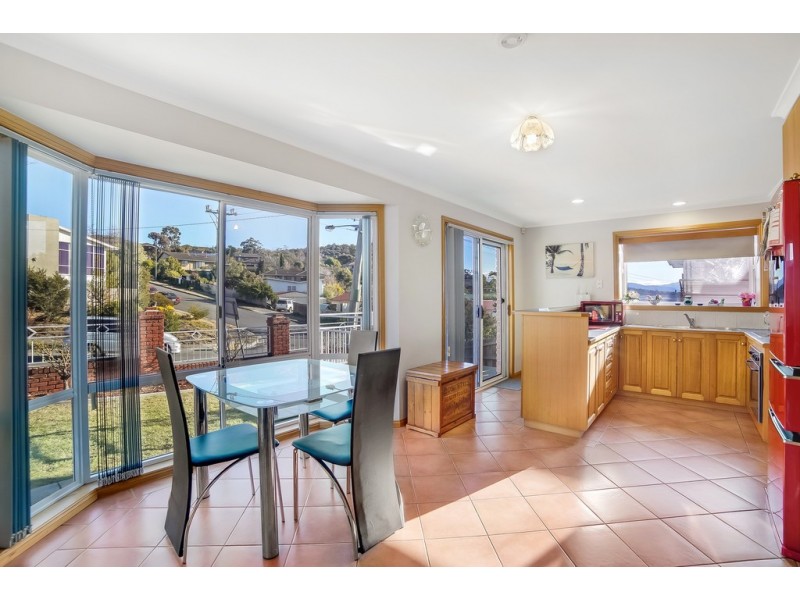 1/91 Gordons Hill Road, Lindisfarne TAS 7015