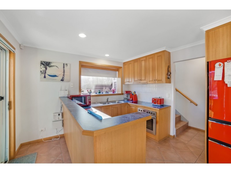 1/91 Gordons Hill Road, Lindisfarne TAS 7015