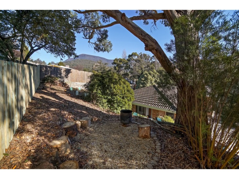 1/35 Sharps Road, Lenah Valley TAS 7008