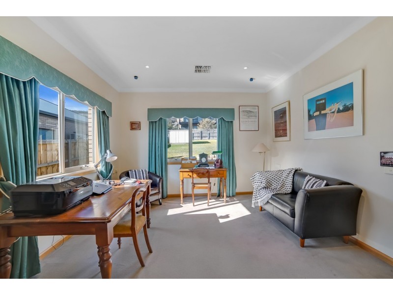 77 Esplanade, Rose Bay TAS 7015