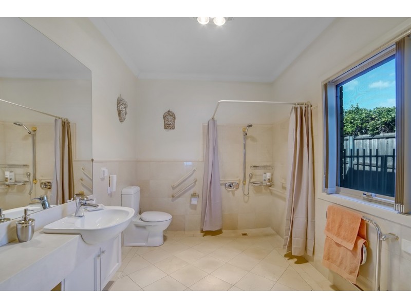 77 Esplanade, Rose Bay TAS 7015
