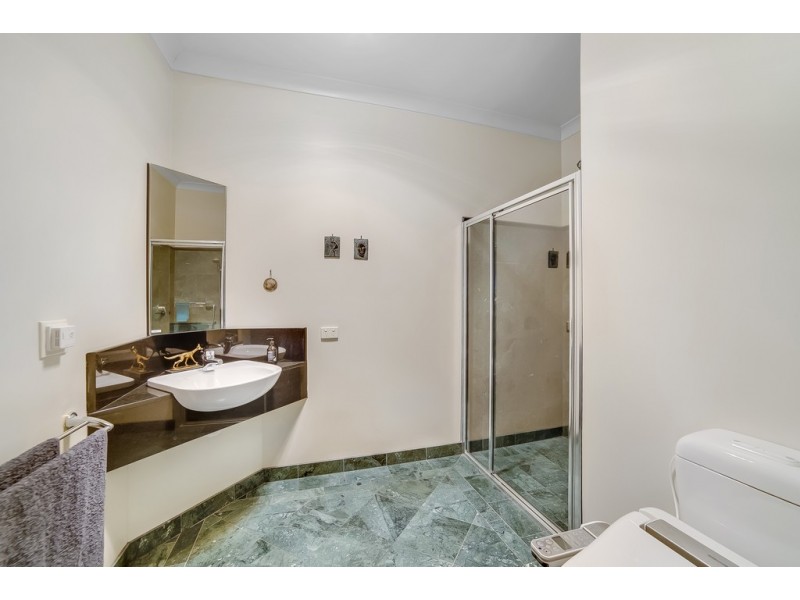 77 Esplanade, Rose Bay TAS 7015