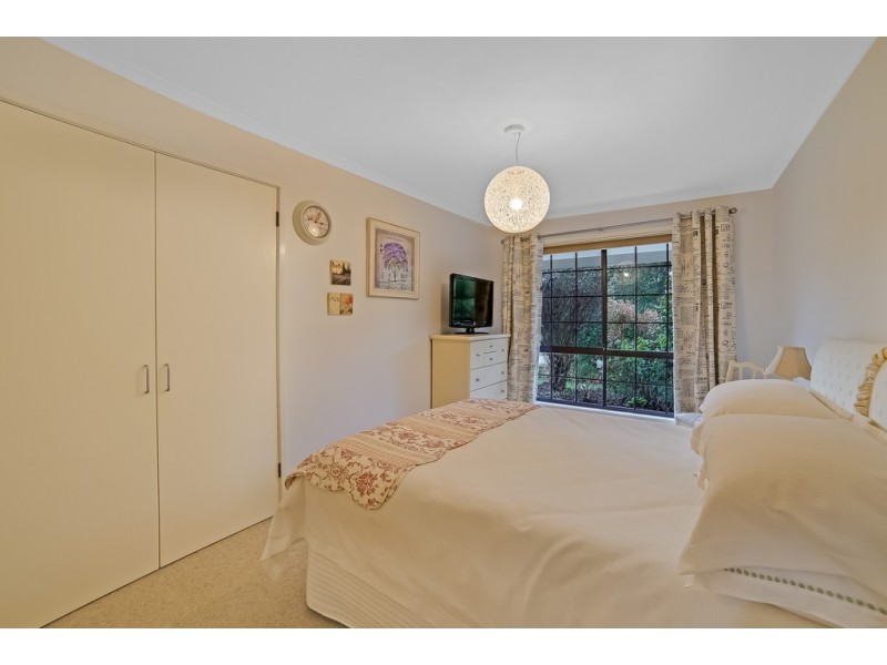 2 McKenzies Road, Leslie Vale TAS 7054