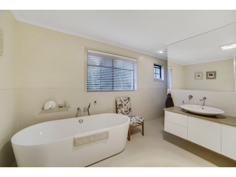 2 McKenzies Road, Leslie Vale TAS 7054