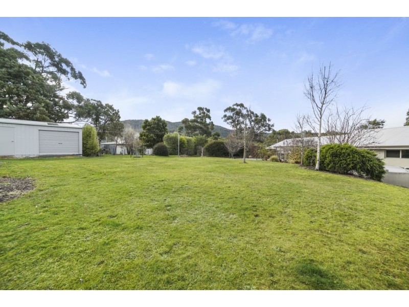 2 McKenzies Road, Leslie Vale TAS 7054