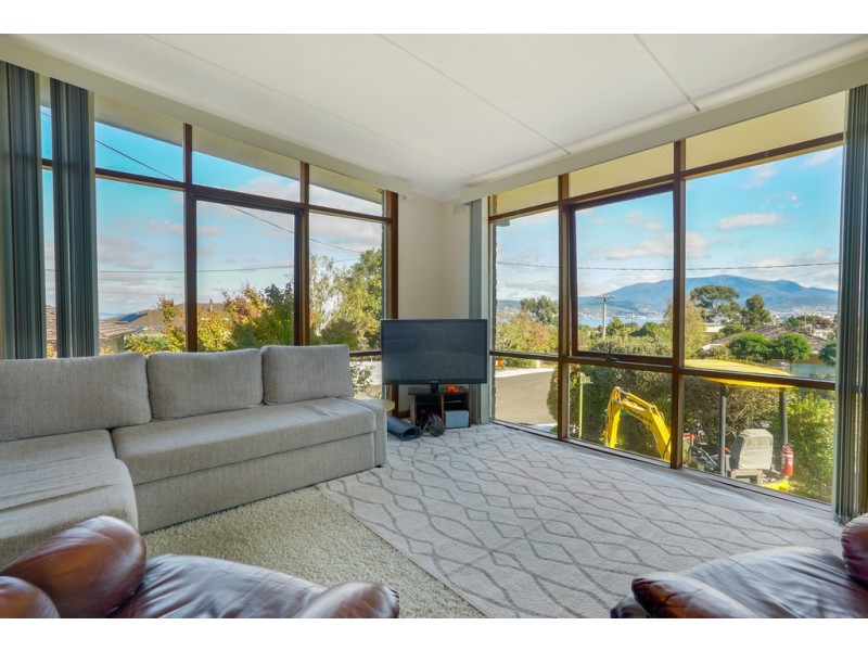 84 Carella Street, Howrah TAS 7018