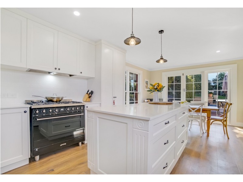 16 Elphinstone Road, Mount Stuart TAS 7000