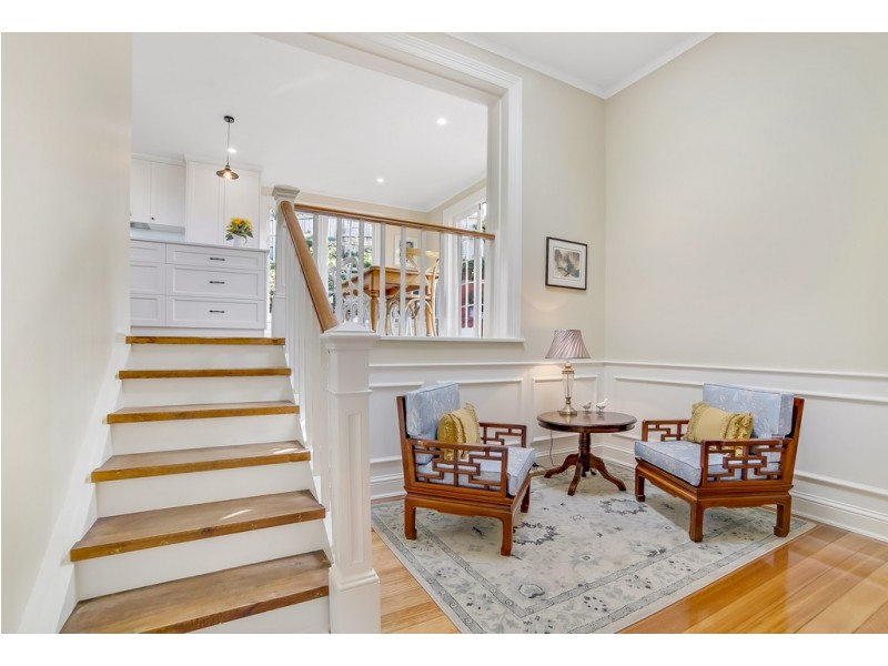 16 Elphinstone Road, Mount Stuart TAS 7000