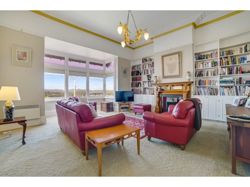 16 Elphinstone Road, Mount Stuart TAS 7000