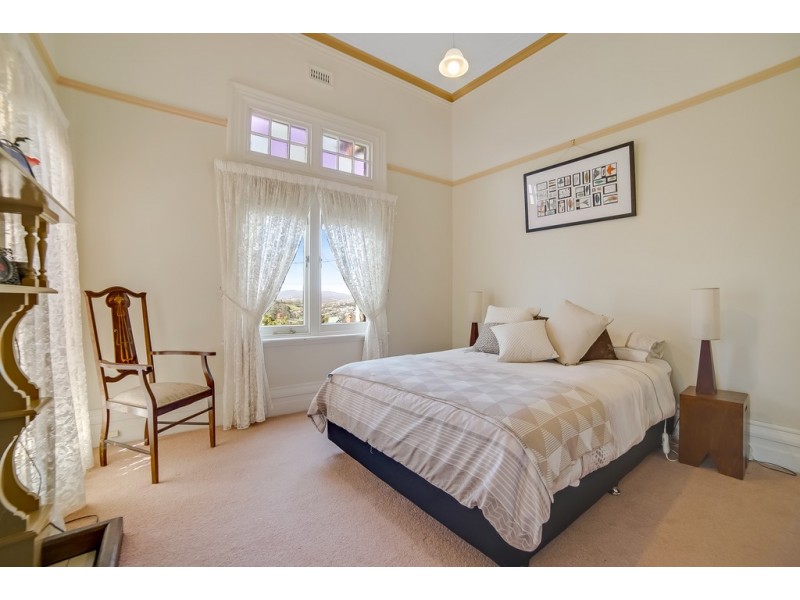 16 Elphinstone Road, Mount Stuart TAS 7000